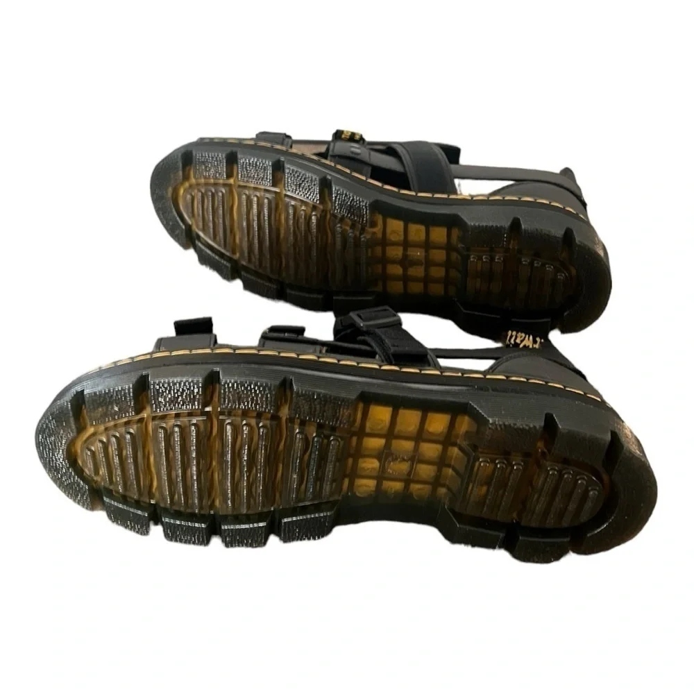 Dr. Martens dr martens
